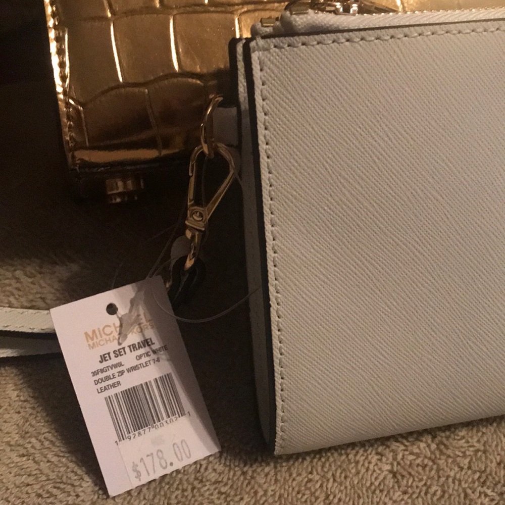 Bag - Picture 2 of 5
